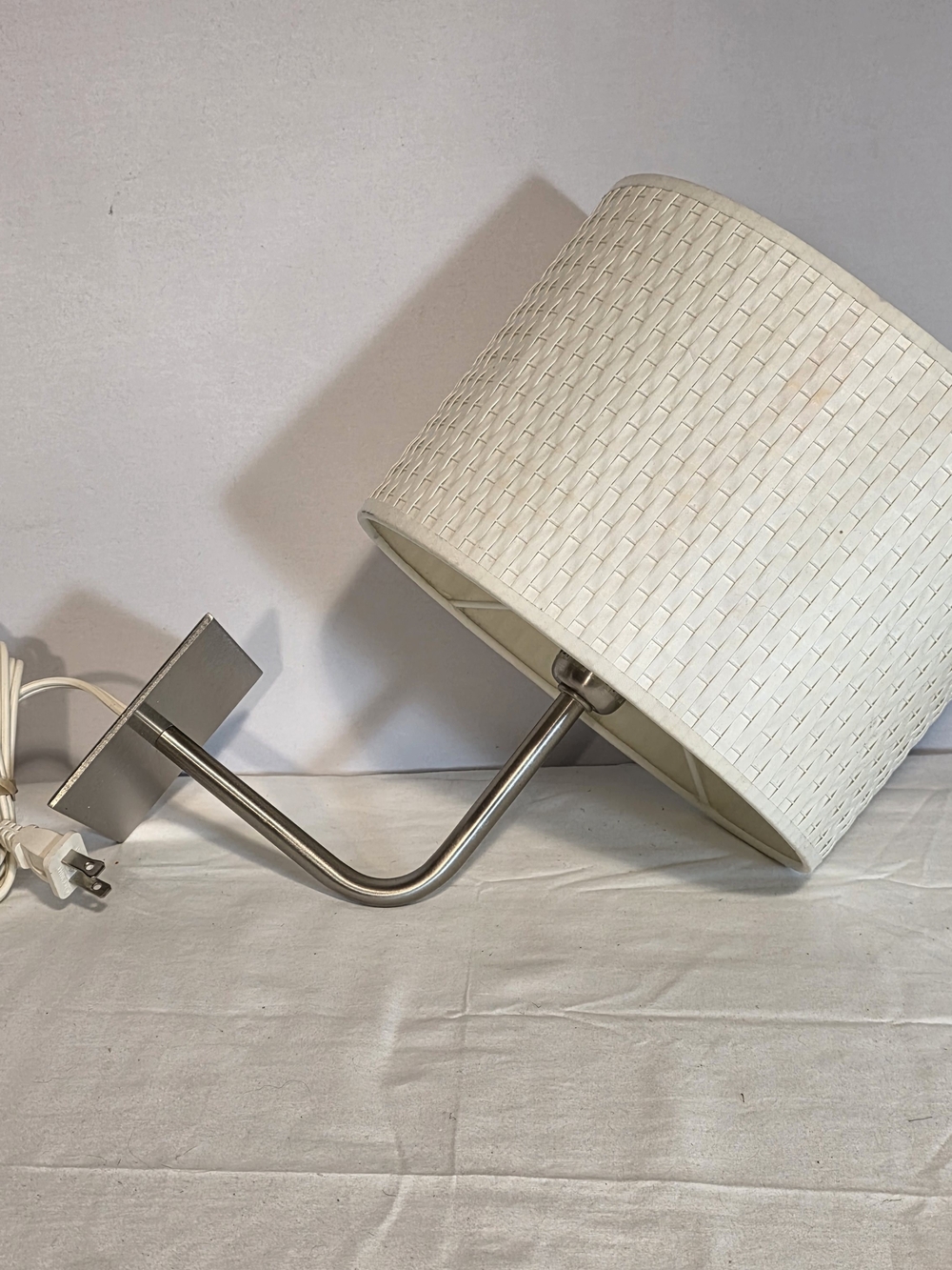 IKEA Alang White Woven Shade Wall Lamp Silver Base Plug-In Tested Works